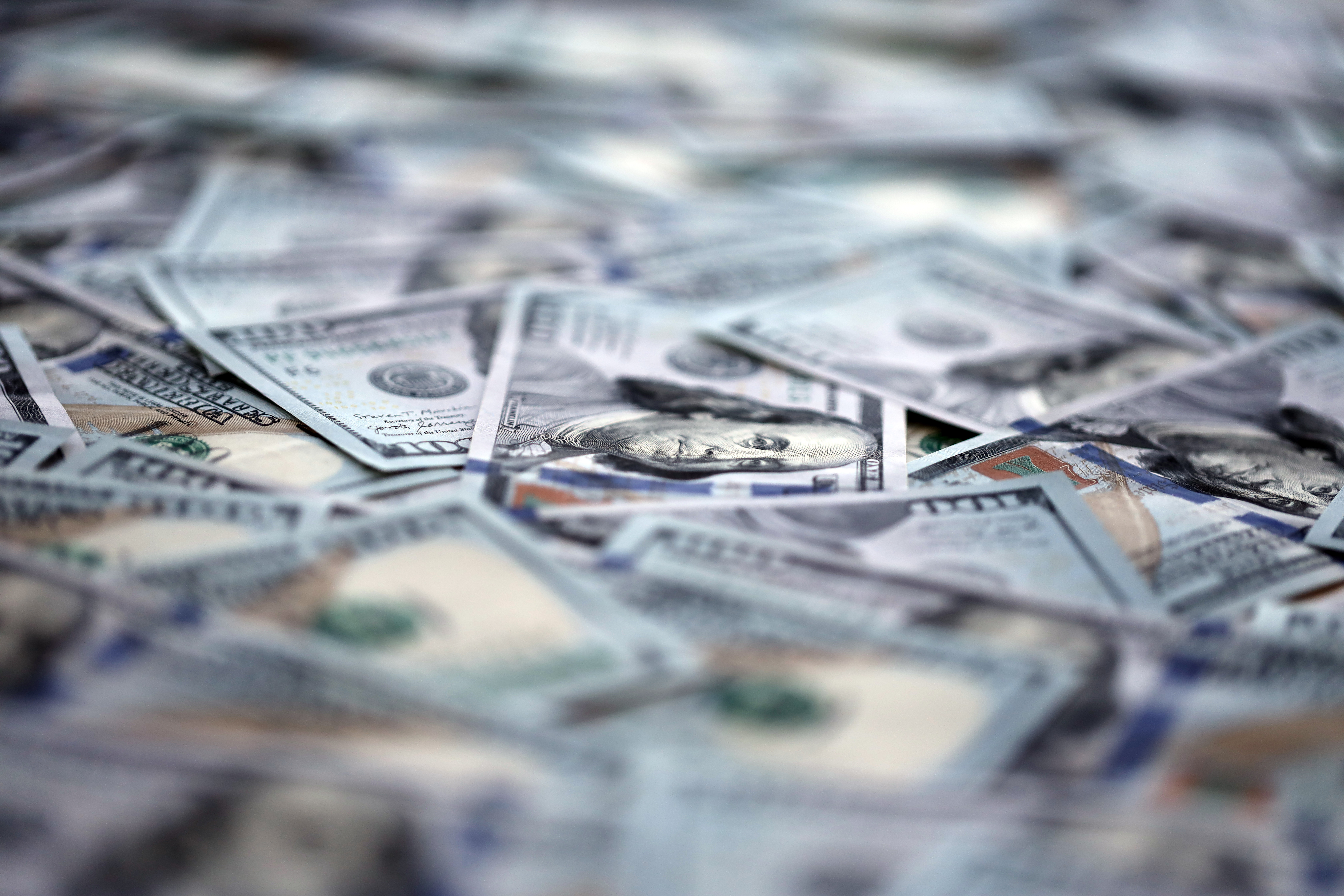 From Delays to Dollars: How Real-Time Tracking Can Cut Your Logistics Costs